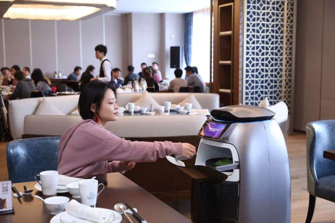 杭州房地產(chǎn)電話機(jī)器人收費(fèi)(杭州房地產(chǎn)電話機(jī)器人收費(fèi)標(biāo)準(zhǔn))